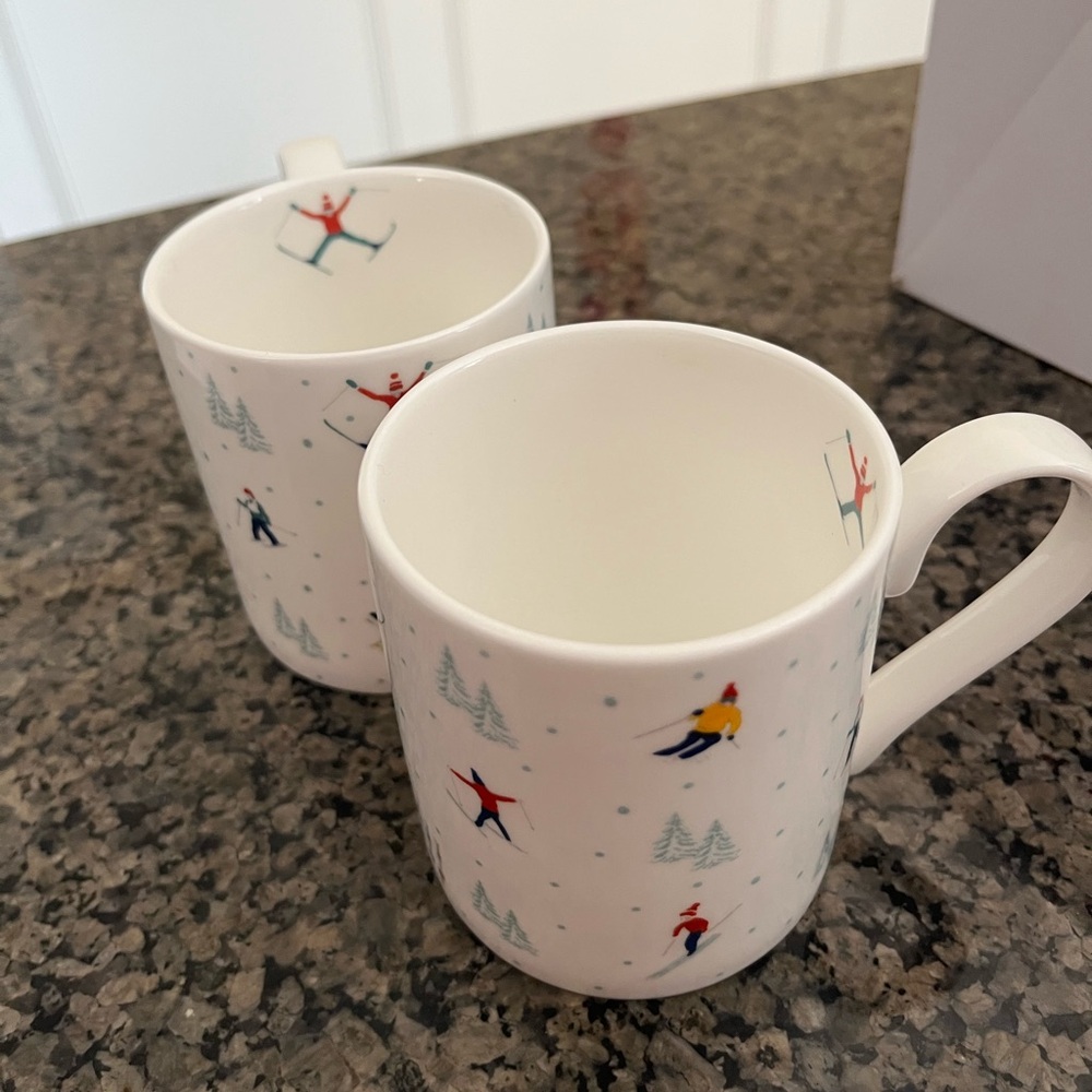Mugs set of 2 skiing snowboarding winter cute pattern